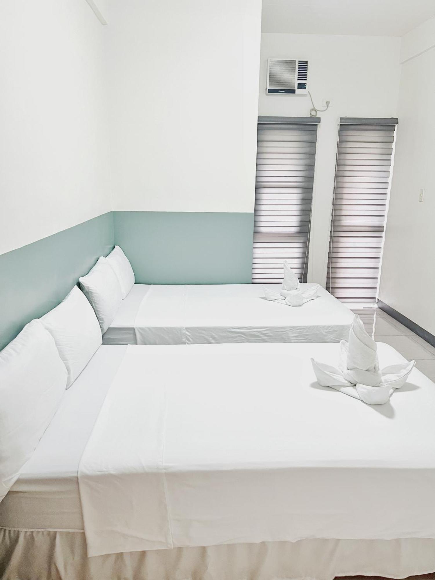 Verra Inn Tagaytay City Exterior photo