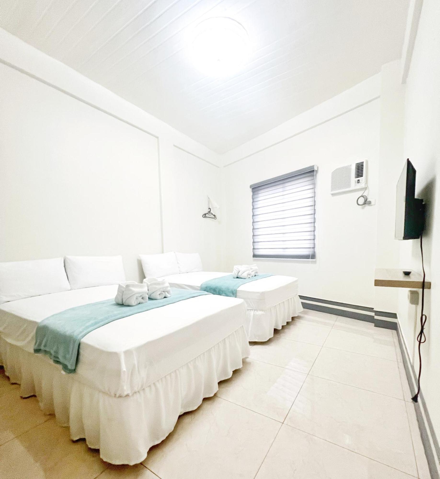 Verra Inn Tagaytay City Exterior photo